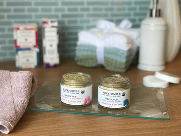 Frankincense Poppy Seed Face Scrub for Combination/Dry Skin