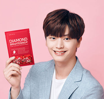 SOME BY MI Red Diamond Brightening Glow Luminous Ampoule Mask 1 PC